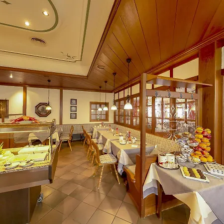 Felsenkeller فندق 3*