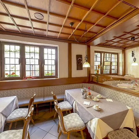 Felsenkeller Hotel 3*