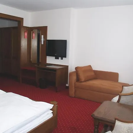 Otel Felsenkeller