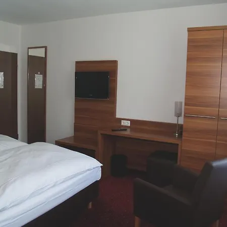 Felsenkeller Otel Rüdesheim am Rhein